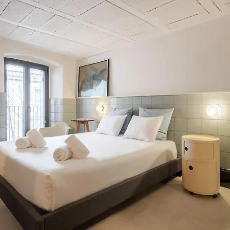 Apartment Majordoms Retrocentric