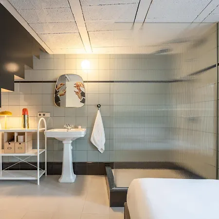 Apartment Majordoms Retrocentric